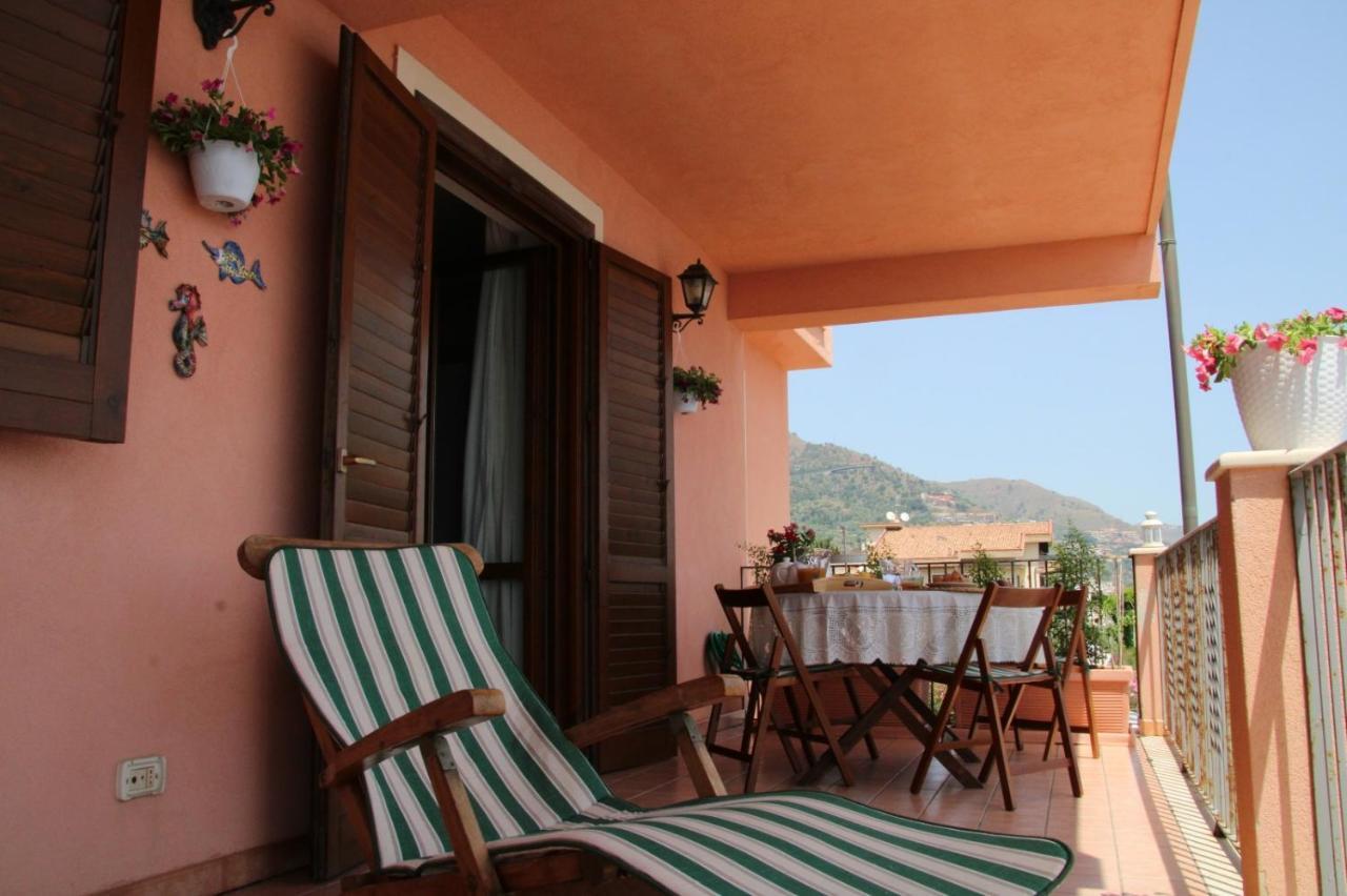Poseidone Sea Apartment Taormina Mazzeo Exterior photo